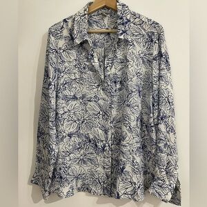 H&M floral print Button down shirt